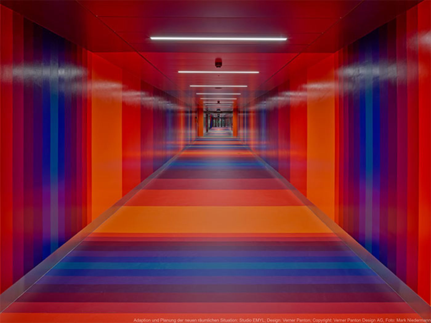 Bild aus der Pantongang-Serie, Adaption und Planung der neuen räumlichen Situation: Studio EMYL; Design: Verner Panton; Copyright: Verner Panton Design AG, Foto: Mark Niedermann