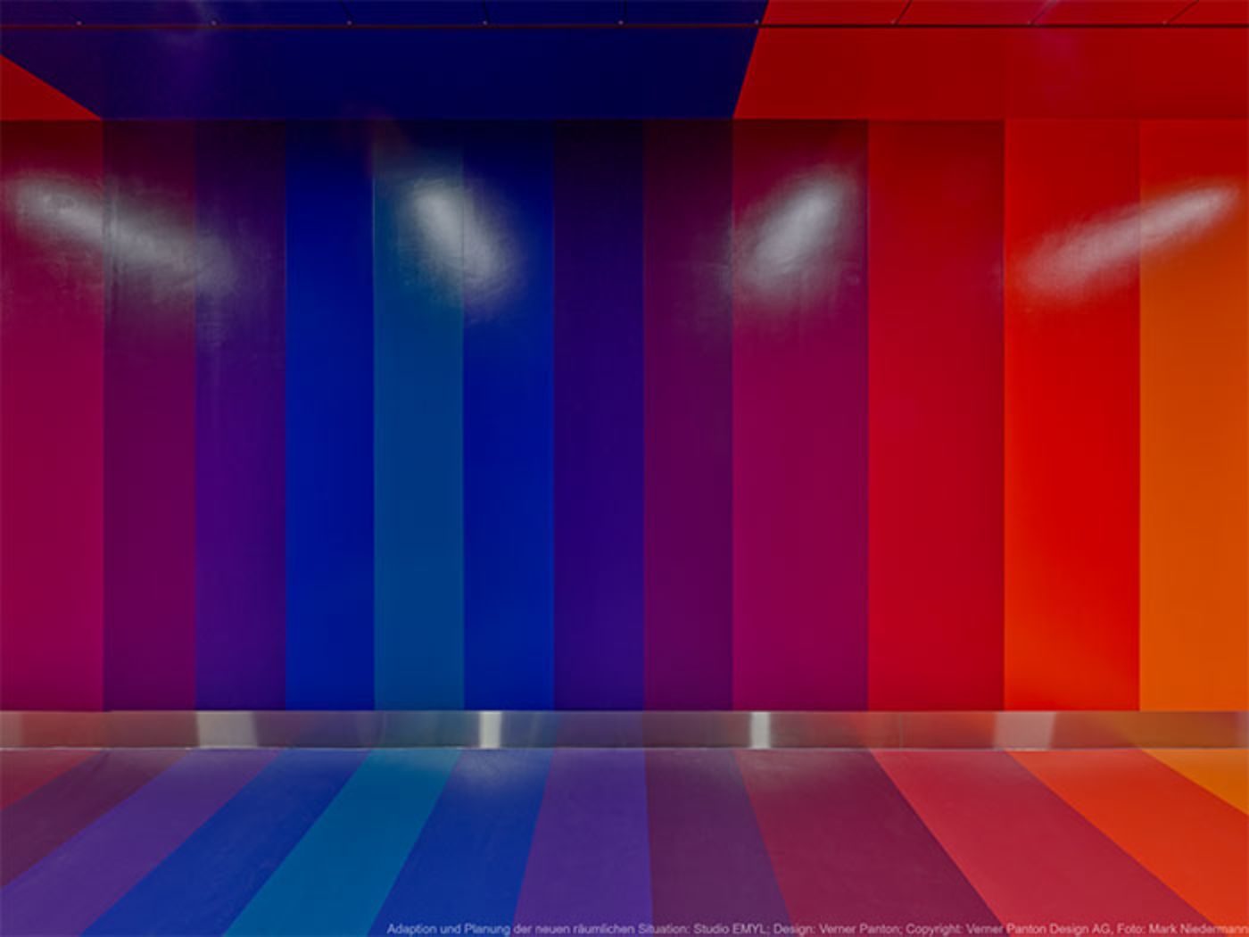 Bild aus der Pantongang-Serie, Adaption und Planung der neuen räumlichen Situation: Studio EMYL; Design: Verner Panton; Copyright: Verner Panton Design AG, Foto: Mark Niedermann