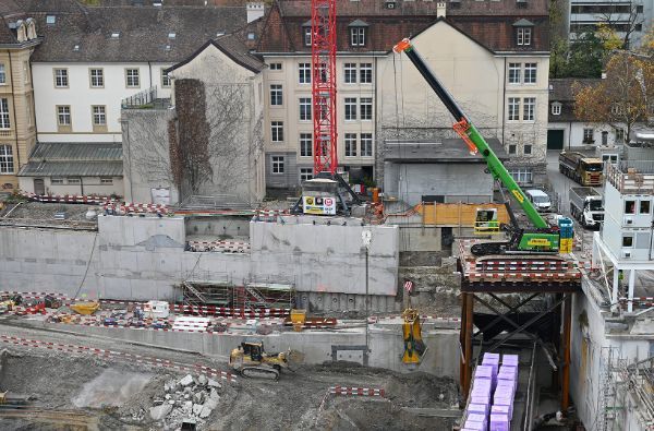 Der Seilbagger ist angekommen