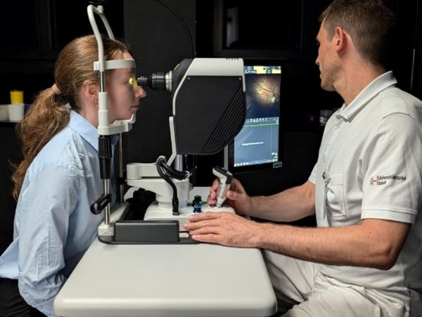Navilas® - Modernste Laserbehandlung der Netzhaut am Augenspital Basel